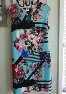 Gorgeous floral dress size large